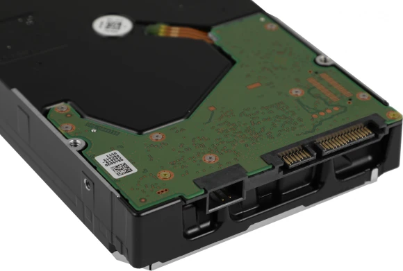 Жесткий диск WD SATA-III 18Tb WD181KFGX NAS Red Pro (7200rpm) 512Mb 3.5" Жесткий диск WD SATA-III 18Tb WD181KFGX NAS Red Pro (7200rpm) 512Mb 3.5"