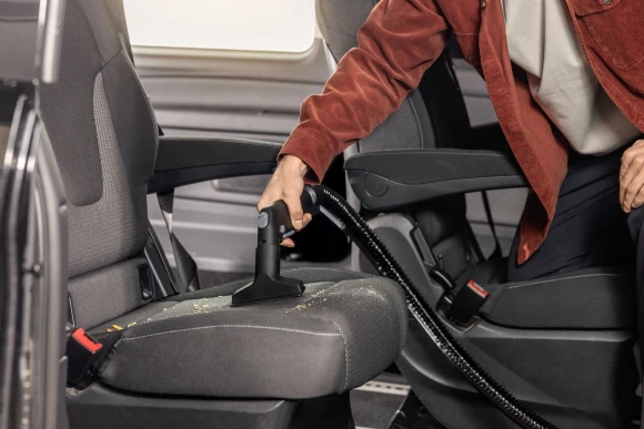 Пылесос моющий Karcher SE 5 1000Вт белый/черный (в компл.:1мешок) Пылесос моющий Karcher SE 5 1000Вт белый/черный (в компл.:1мешок)