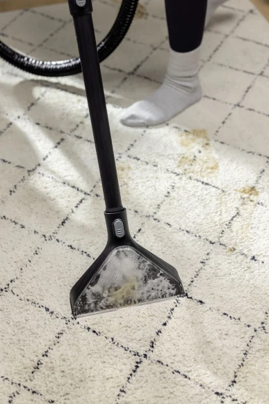 Пылесос моющий Karcher SE 5 1000Вт белый/черный (в компл.:1мешок) Пылесос моющий Karcher SE 5 1000Вт белый/черный (в компл.:1мешок)