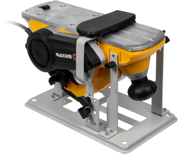 Рубанок Вихрь Р-110СТ 1300Вт 110мм 15000об/мин Рубанок Вихрь Р-110СТ 1300Вт 110мм 15000об/мин