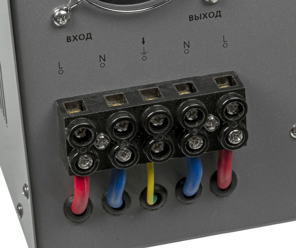 Стабилизатор напряжения Ресанта АСН-12000/1-Ц однофазный серый (63/6/10) Стабилизатор напряжения Ресанта АСН-12000/1-Ц однофазный серый (63/6/10)