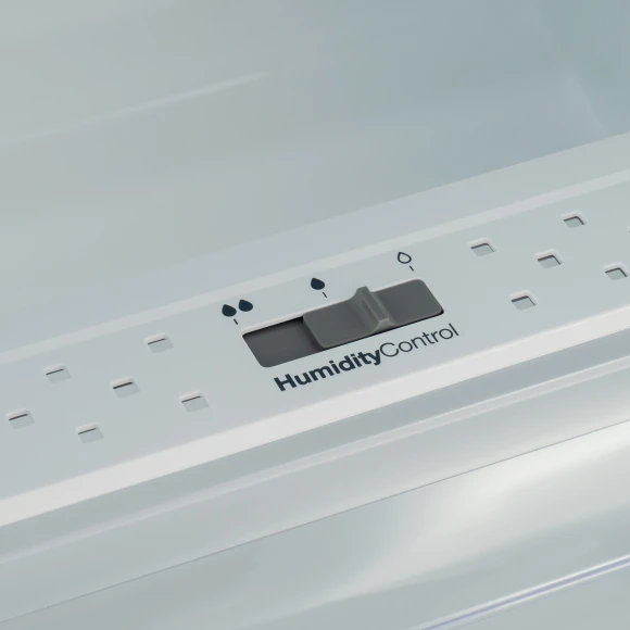 Холодильник Hyundai HBR 1782 2-хкамерн. белый Холодильник Hyundai HBR 1782 2-хкамерн. белый