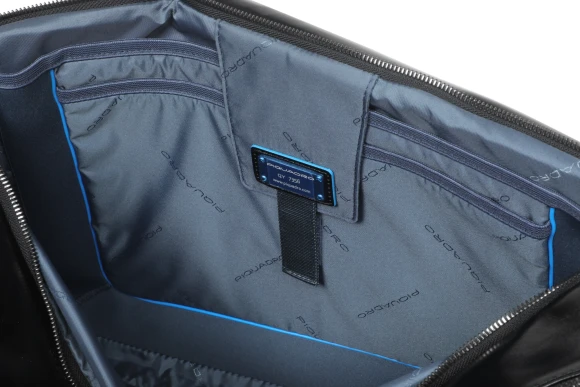 Сумка дорожная Piquadro Blue Square BV4342B2/N с отделением для ноутбука 15" черная натур.кожа