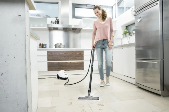 Пароочиститель напольный Karcher SC 2 EasyFix 1500Вт белый/черный