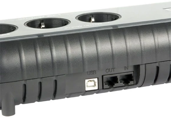 Источник бесперебойного питания Powercom WOW 1000U 500Вт 1000ВА черный