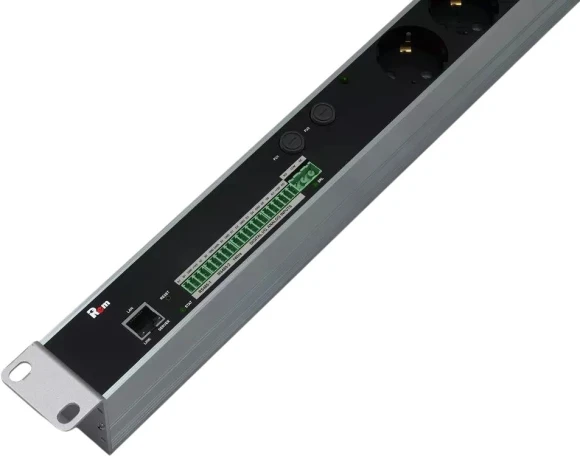 Блок распределения питания Rem R-MC1-32-4x3C13-4x2C19-A-1820-K верт.размещ. 12xC13 8xC19 с мониторингом 32A клеммная колодка