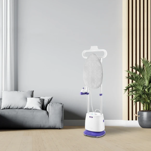 Отпариватель напольный Kitfort КТ-996 2300Вт белый/фиолетовый Отпариватель напольный Kitfort КТ-996 2300Вт белый/фиолетовый