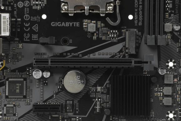 Материнская плата Gigabyte H610M K DDR4 Soc-1700 Intel H610 2xDDR4 mATX AC`97 8ch(7.1) GbLAN+HDMI