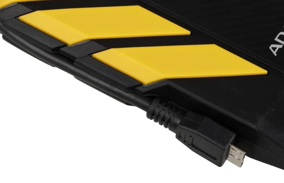Жесткий диск A-Data USB3.0 2TB AHD710P-2TU31-CYL HD710Pro DashDrive Durable 2.5" желтый Жесткий диск A-Data USB3.0 2TB AHD710P-2TU31-CYL HD710Pro DashDrive Durable 2.5" желтый