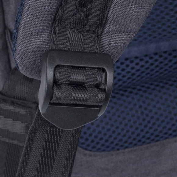 Рюкзак для ноутбука 16" Riva 7765 черный полиэстер (7765 BLACK) Рюкзак для ноутбука 16" Riva 7765 черный полиэстер (7765 BLACK)