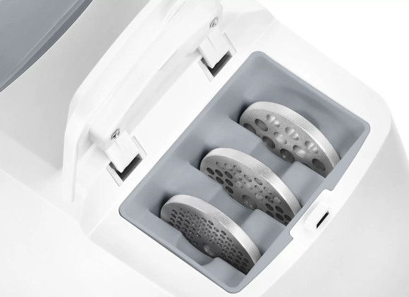 Мясорубка Bosch ProPower MFW66020 1800Вт белый/серый Мясорубка Bosch ProPower MFW66020 1800Вт белый/серый