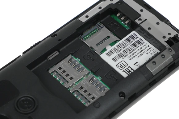 Мобильный телефон Xenium X718 черный моноблок 2Sim 1.77" 128x160 Spreadtrum ThreadX RTOS 0.3Mpix GSM900/1800 MP3 FM microSD max32Gb