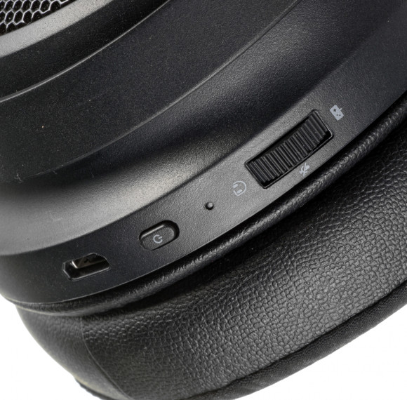 Наушники с микрофоном Razer Nari Ultimate черный/зеленый мониторные Radio оголовье (RZ04-02910100-R3M1)