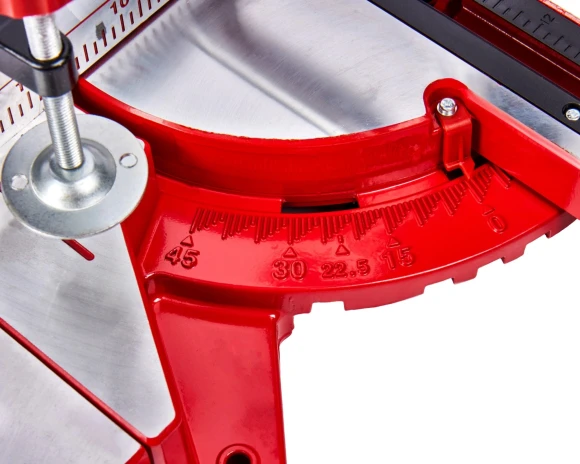 Торцовочная пила Elitech ПТ 825К (E2006.006.00) 1800Вт 4500об/мин d=255мм Торцовочная пила Elitech ПТ 825К (E2006.006.00) 1800Вт 4500об/мин d=255мм