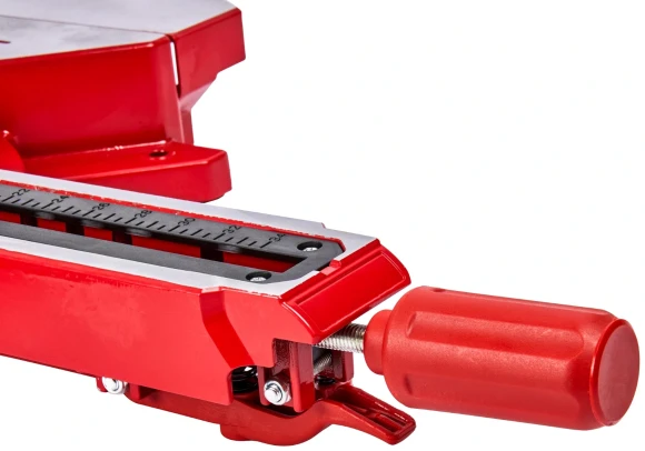 Торцовочная пила Elitech ПТ 825К (E2006.006.00) 1800Вт 4500об/мин d=255мм Торцовочная пила Elitech ПТ 825К (E2006.006.00) 1800Вт 4500об/мин d=255мм