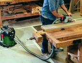 Строительный пылесос Bosch UniversalVac15 1000Вт (уборка: сухая/влажная) зеленый Строительный пылесос Bosch UniversalVac15 1000Вт (уборка: сухая/влажная) зеленый