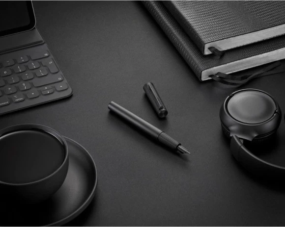 Ручка перьев. Parker Ingenuity Core F570 (2182013) Black BT F сталь нержавеющая подар.кор.