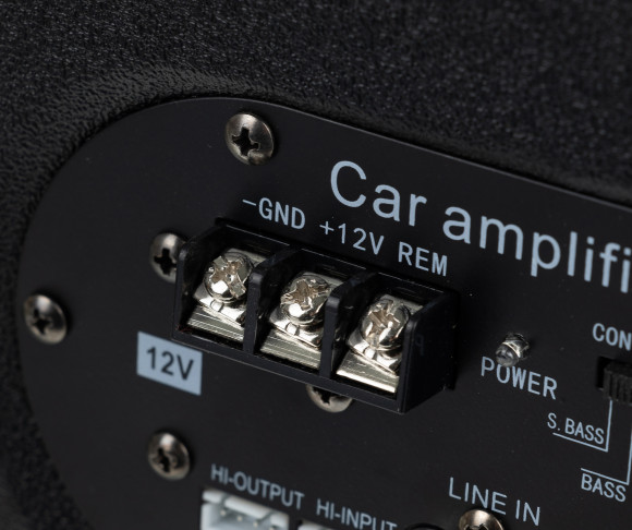 Сабвуфер автомобильный Digma DCS-80 150Вт активный (20см/8")