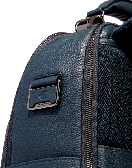 Деловая сумка женская Piquadro Blue Square BD6679B2/R с отделением для ноутбука 14" красная натур.кожа Деловая сумка женская Piquadro Blue Square BD6679B2/R с отделением для ноутбука 14" красная натур.кожа