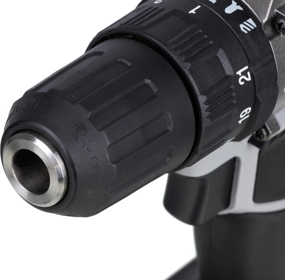 Дрель-шуруповерт Интерскол ДАУ-13/18ВК аккум. патрон:быстрозажимной (кейс в комплекте) (573.2.2.70)