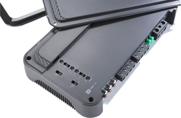 Усилитель автомобильный JBL Club A754 четырехканальный Усилитель автомобильный JBL Club A754 четырехканальный