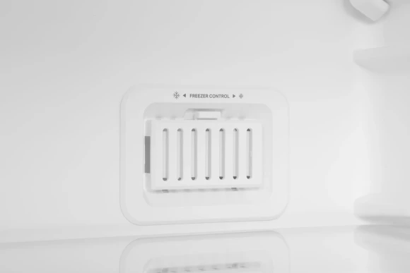 Холодильник Indesit ITR 5200 W 2-хкамерн. белый