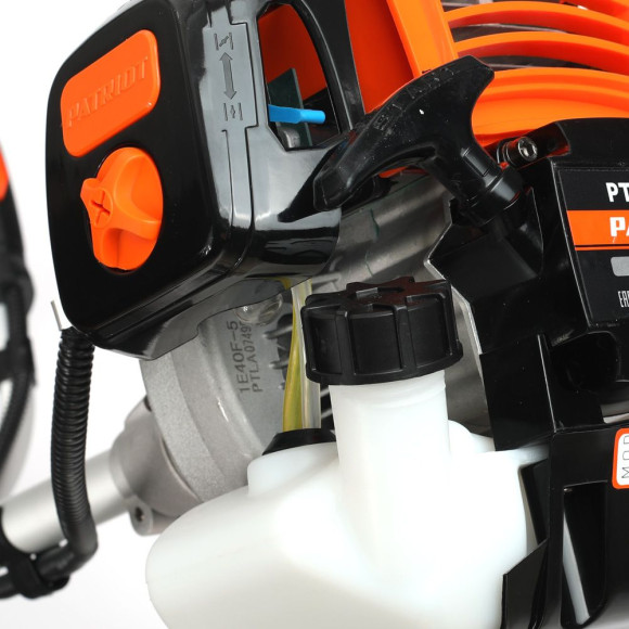 Триммер бензиновый Patriot PT 443 The One 1840Вт 2.5л.с. неразбор.штан. реж.эл.:леска/нож Триммер бензиновый Patriot PT 443 The One 1840Вт 2.5л.с. неразбор.штан. реж.эл.:леска/нож