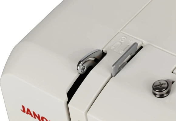 Швейная машина Janome 5500 белый