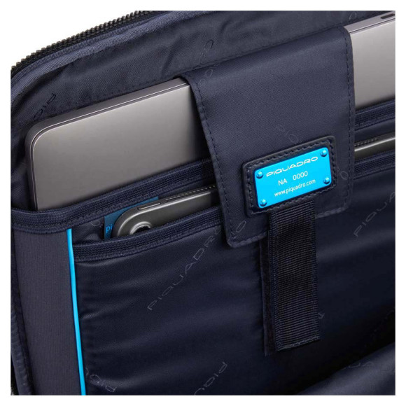 Рюкзак мужской Piquadro Blue Square Revamp CA4818B2V/BLU синий кожа Рюкзак мужской Piquadro Blue Square Revamp CA4818B2V/BLU синий кожа