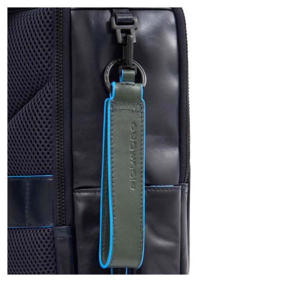 Рюкзак мужской Piquadro Blue Square Revamp CA4818B2V/BLU синий кожа Рюкзак мужской Piquadro Blue Square Revamp CA4818B2V/BLU синий кожа