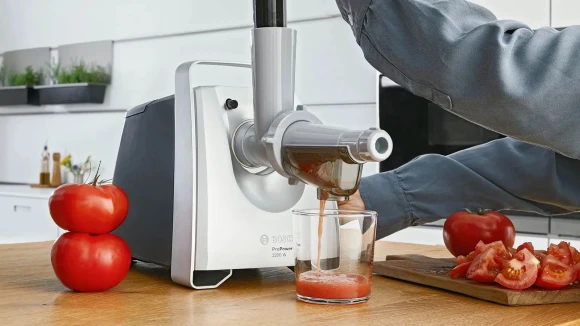 Мясорубка Bosch MFW68660 2200Вт черный Мясорубка Bosch MFW68660 2200Вт черный