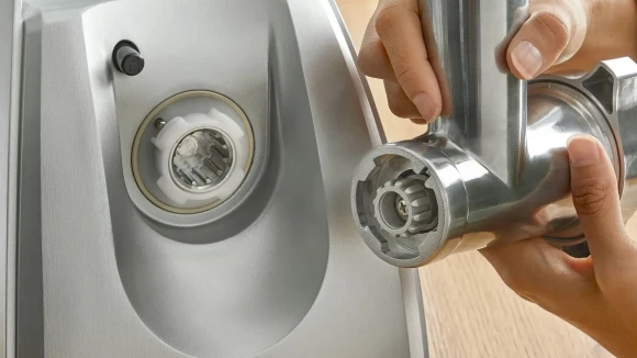 Мясорубка Bosch MFW68660 2200Вт черный Мясорубка Bosch MFW68660 2200Вт черный