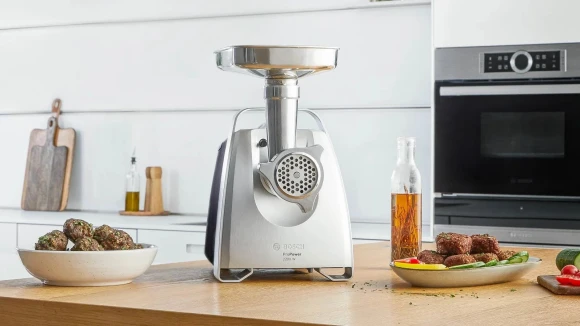 Мясорубка Bosch MFW68660 2200Вт черный Мясорубка Bosch MFW68660 2200Вт черный