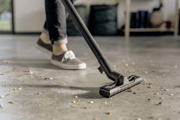 Строительный пылесос Karcher WD 4 P V-20/5/22 1000Вт (уборка: сухая/сбор воды/выдув) желтый
