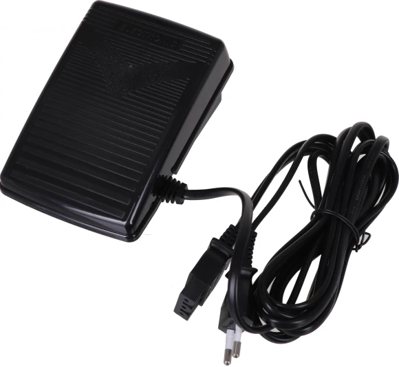 Швейная машина Comfort 28 белый