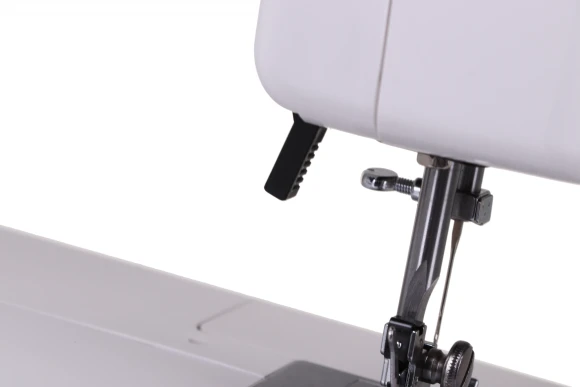 Швейная машина Comfort 28 белый