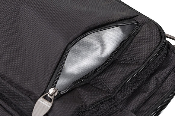 Сумка для ноутбука 16" Riva 8530 черный полиэстер (8530 BLACK) Сумка для ноутбука 16" Riva 8530 черный полиэстер (8530 BLACK)
