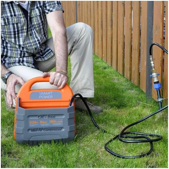 Автомобильный компрессор Berkut Smart Power SAC-180 180л/мин шланг 3.1м Автомобильный компрессор Berkut Smart Power SAC-180 180л/мин шланг 3.1м