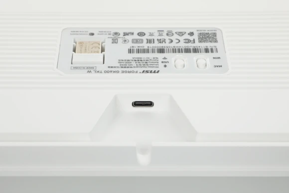 Клавиатура MSI GK600 механическая белый/фиолетовый USB беспроводная BT/Radio Multimedia for gamer LED (S11-43RUQ01-HH9) кабель 1.8м