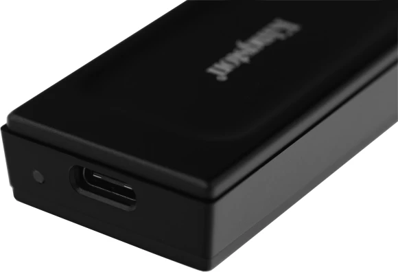 Накопитель SSD Kingston USB-C 1TB SXS1000/1000G XS1000 черный Накопитель SSD Kingston USB-C 1TB SXS1000/1000G XS1000 черный