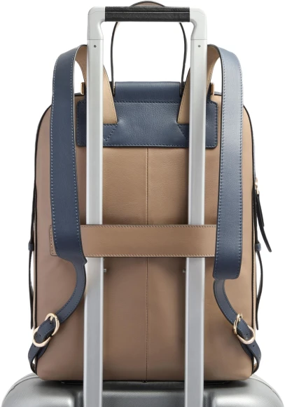 Сумка женская Piquadro Circle CA4577W92/BORO с отделением для ноутбука 14" сливовая натур.кожа Сумка женская Piquadro Circle CA4577W92/BORO с отделением для ноутбука 14" сливовая натур.кожа