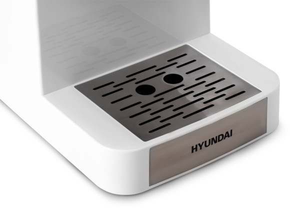 Кофеварка рожковая Hyundai HEM-3203 1000Вт белый/серебристый