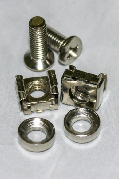 Уголок опорный Hyperline TGB3-475-ZN дл.475мм шир.60мм черный