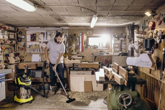 Строительный пылесос Karcher WD 6 P S V-30/6/22/T 1300Вт (уборка: сухая/сбор воды) желтый