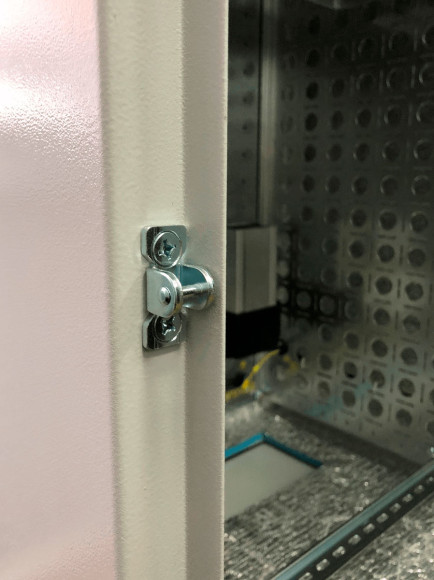 Шкаф коммутационный ЦМО (ШТВ-Н-18.6.5-4ААА-Т1) настенный 18U 600x500мм пер.дв.стал.лист несъемн.бок.пан. 150кг серый 75кг 120град. 900мм IP55 IK10 металл уличный всепогодный с кондиционером с вентилятором с нагревателем укомплектованный Шкаф коммутационный ЦМО (ШТВ-Н-18.6.5-4ААА-Т1) настенный 18U 600x500мм пер.дв.стал.лист несъемн.бок.пан. 150кг серый 75кг 120град. 900мм IP55 IK10 металл уличный всепогодный с кондиционером с вентилятором с нагревателем укомплектованный