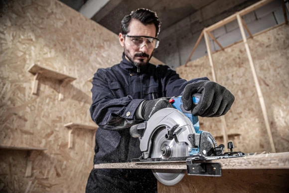 Циркулярная пила (дисковая) DongCheng DCMY165S (ручная) D диска.:165мм (DCMY165S(TYPE BDM))