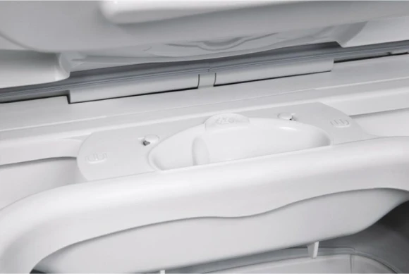 Стиральная машина Electrolux EW6TN5061F пан.англ. класс: D загр.вертикальная макс.:6кг белый Стиральная машина Electrolux EW6TN5061F пан.англ. класс: D загр.вертикальная макс.:6кг белый