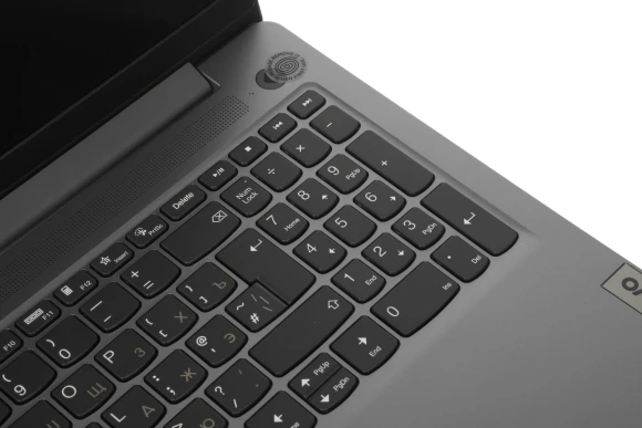 Ноутбук Lenovo IdeaPad Slim 3 15AMN8 Ryzen 3 30 8Gb SSD256Gb AMD Radeon 610M 15.6" IPS FHD (1920x1080) без ОС grey WiFi BT Cam (82XQ01CCPS)