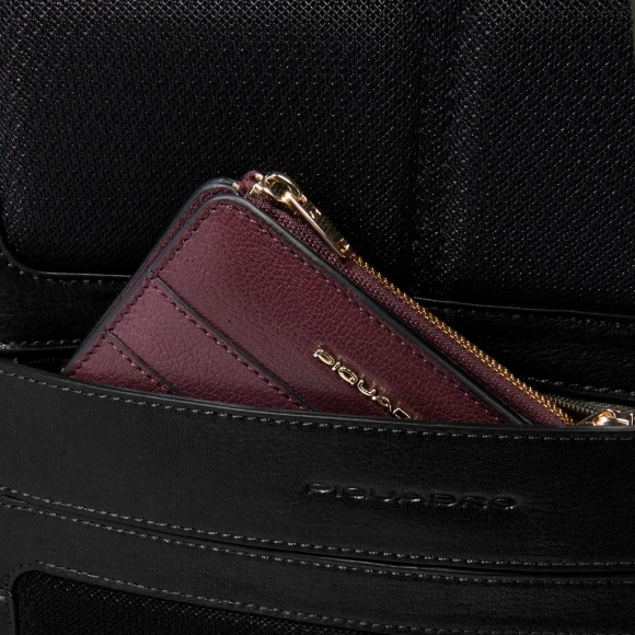 Рюкзак женский Piquadro Patricia CA6772W140/N черный кожа