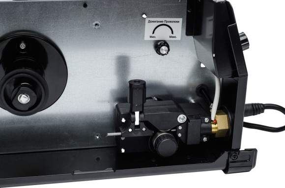 Сварочный полуавтомат Ресанта САИПА-24В/200А инвертор MIG-MAG 6.9кВт